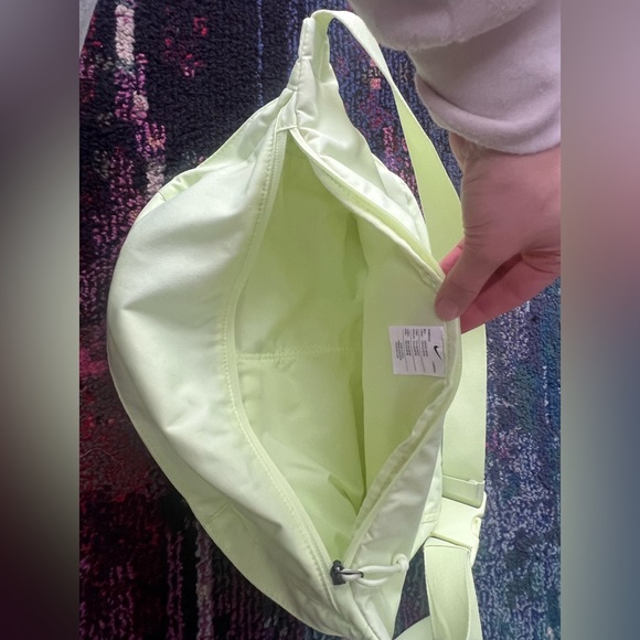 NIKE SPORTSWEAR TECH HIP Pack Waist Cross Body Bum Bag Women/ Men Volt green EUC - Picture 5 of 8